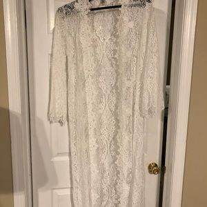 Jonquil Long Lace Robe